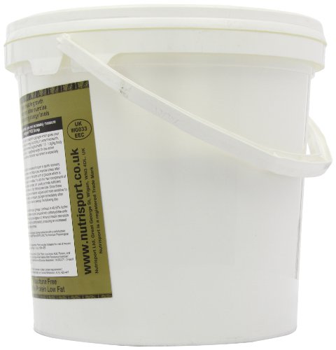 White plastic bucket with handle for NutriSport Protein + Carbs to boost post exercise muscle glycogen