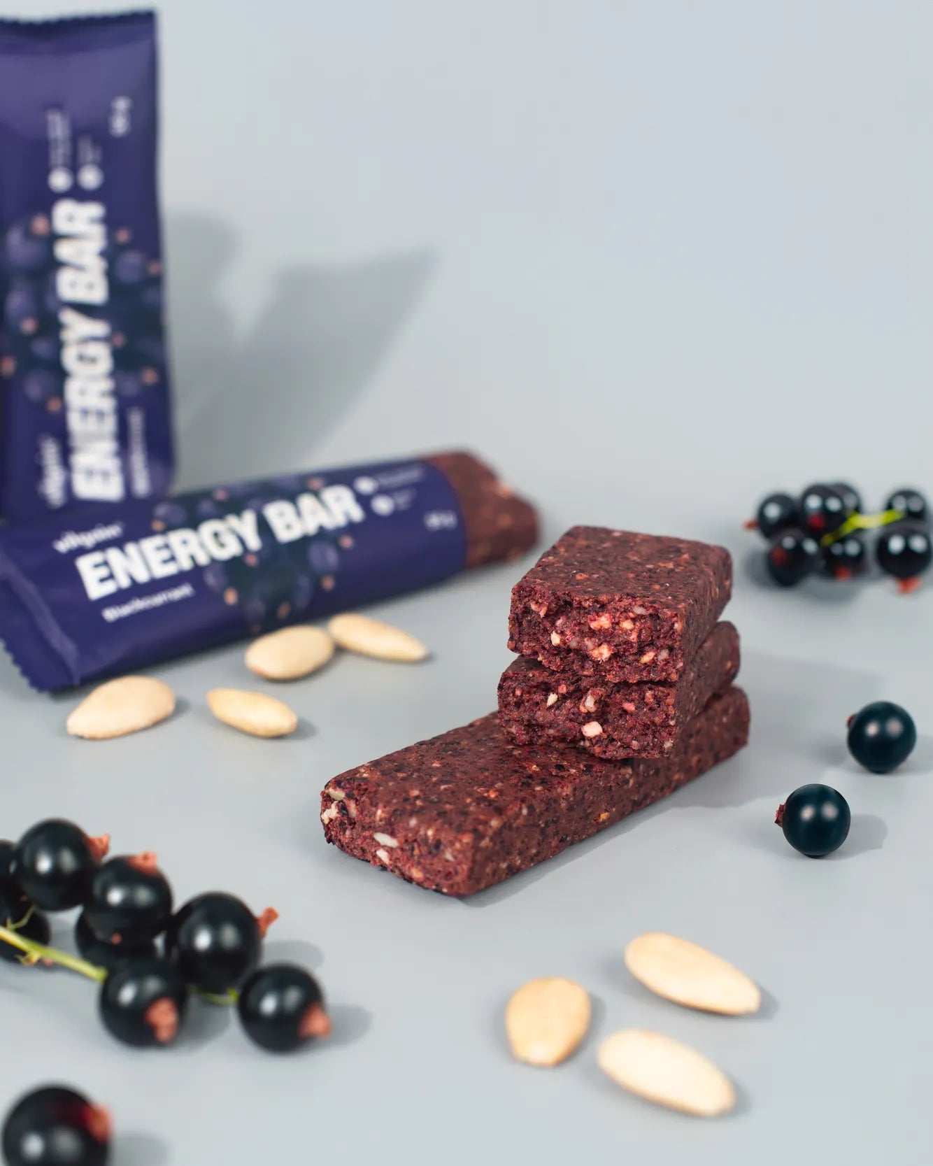 Vilgain Energy Bar with meaningful ingredients and Vilgain Clean Formula featuring fruit and nuts