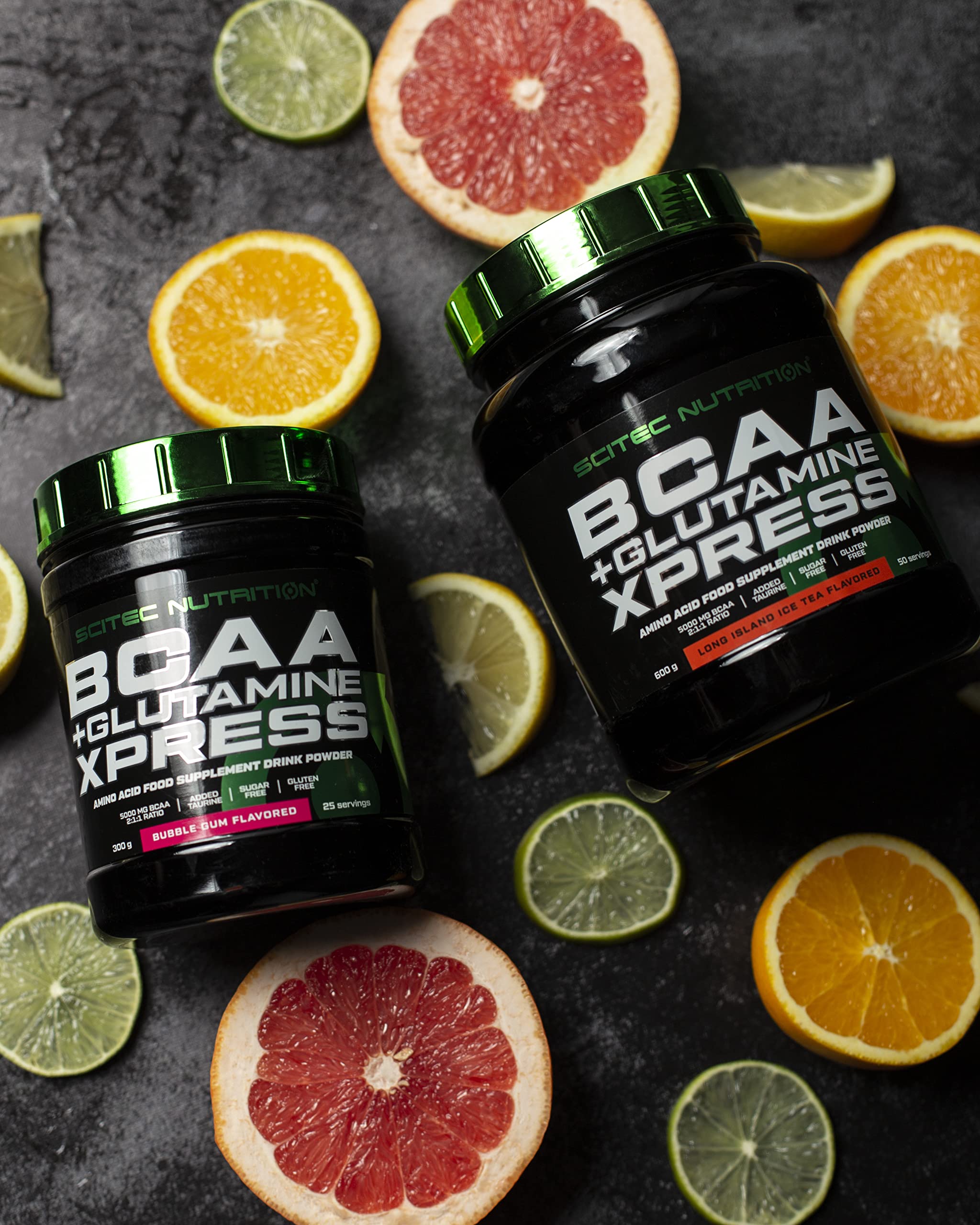 Scitec Nutrition BCAA + Glutamine Xpress with sliced citrus fruits for amino acids boost