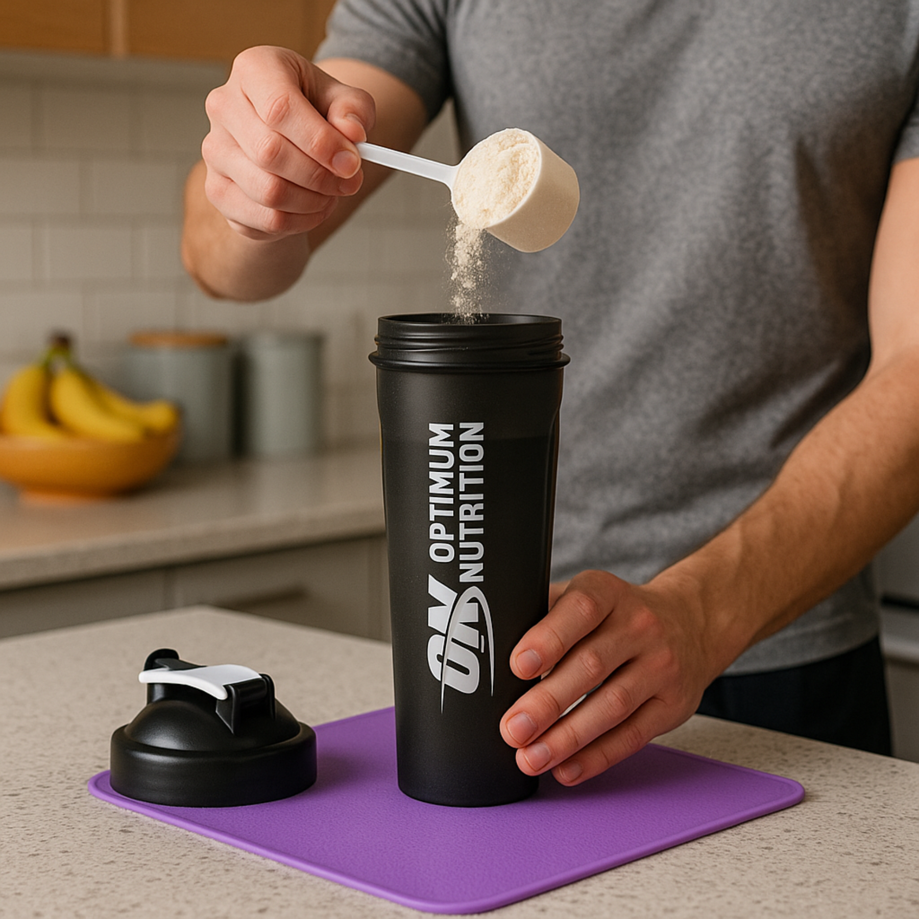 Optimum Nutrition Shaker - 600ml / Black - Shaker Bottle (Less Than 2 Litres) Packs
