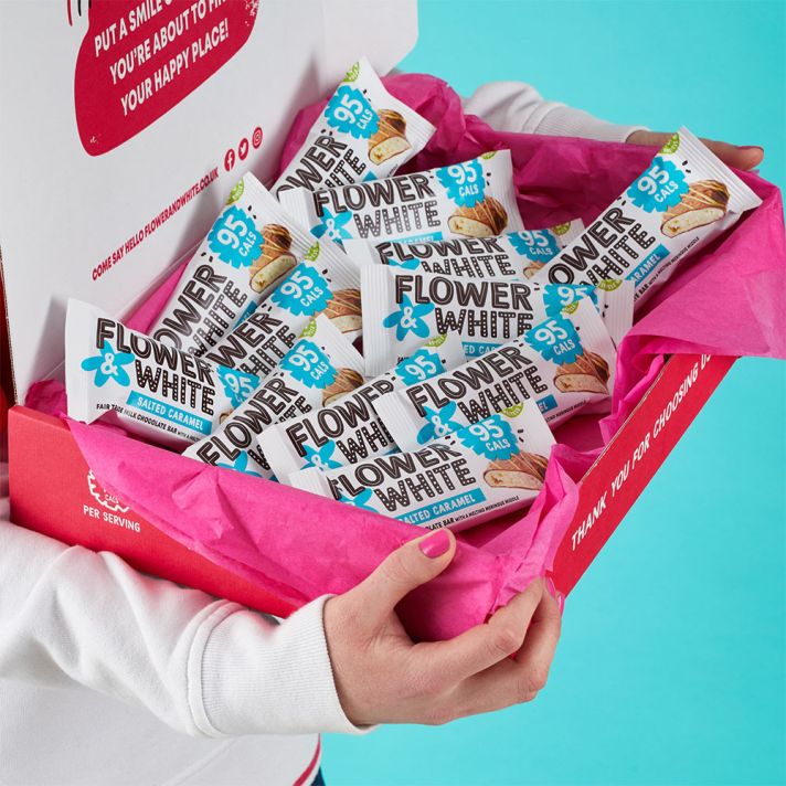 Flower & White Meringue Bar - Meringue Bar