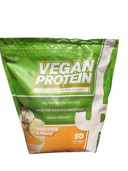Green Trained By JP MPS Max pouch with Banoffee Sundae vegan whey protein and peri workout amino